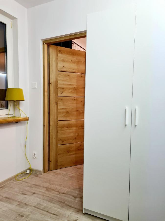 Apartament Walbrzych / Piaskowa Gora Exteriör bild