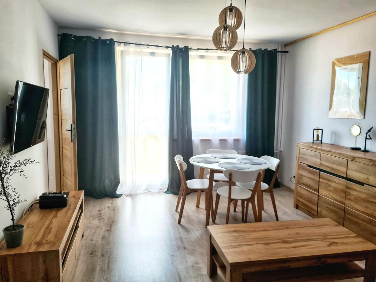 Apartament Walbrzych / Piaskowa Gora Exteriör bild
